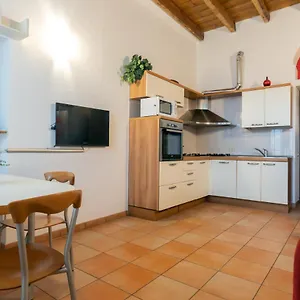 Cozy Apt Near Aeroporto Linate Appartamento